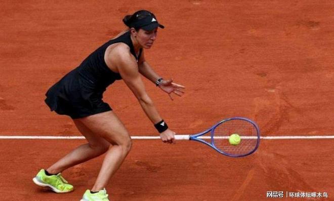 又自信的回 又自信的回