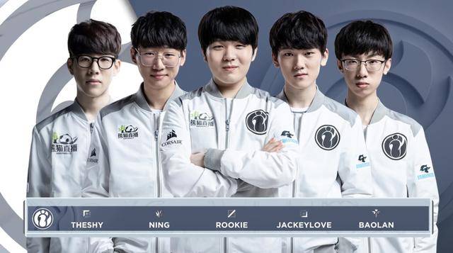 每年从马里 每年从马里