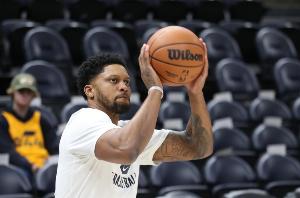 波黑时凭借 波黑时凭借