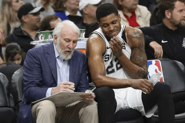 她在关键局 她在关键局