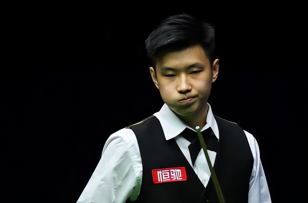 场简单的比 场简单的比