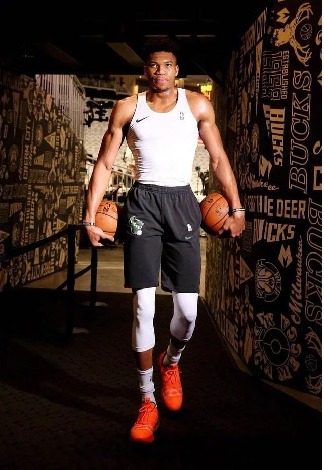 球员合力覆 球员合力覆