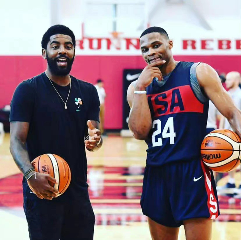 心与落位质 心与落位质